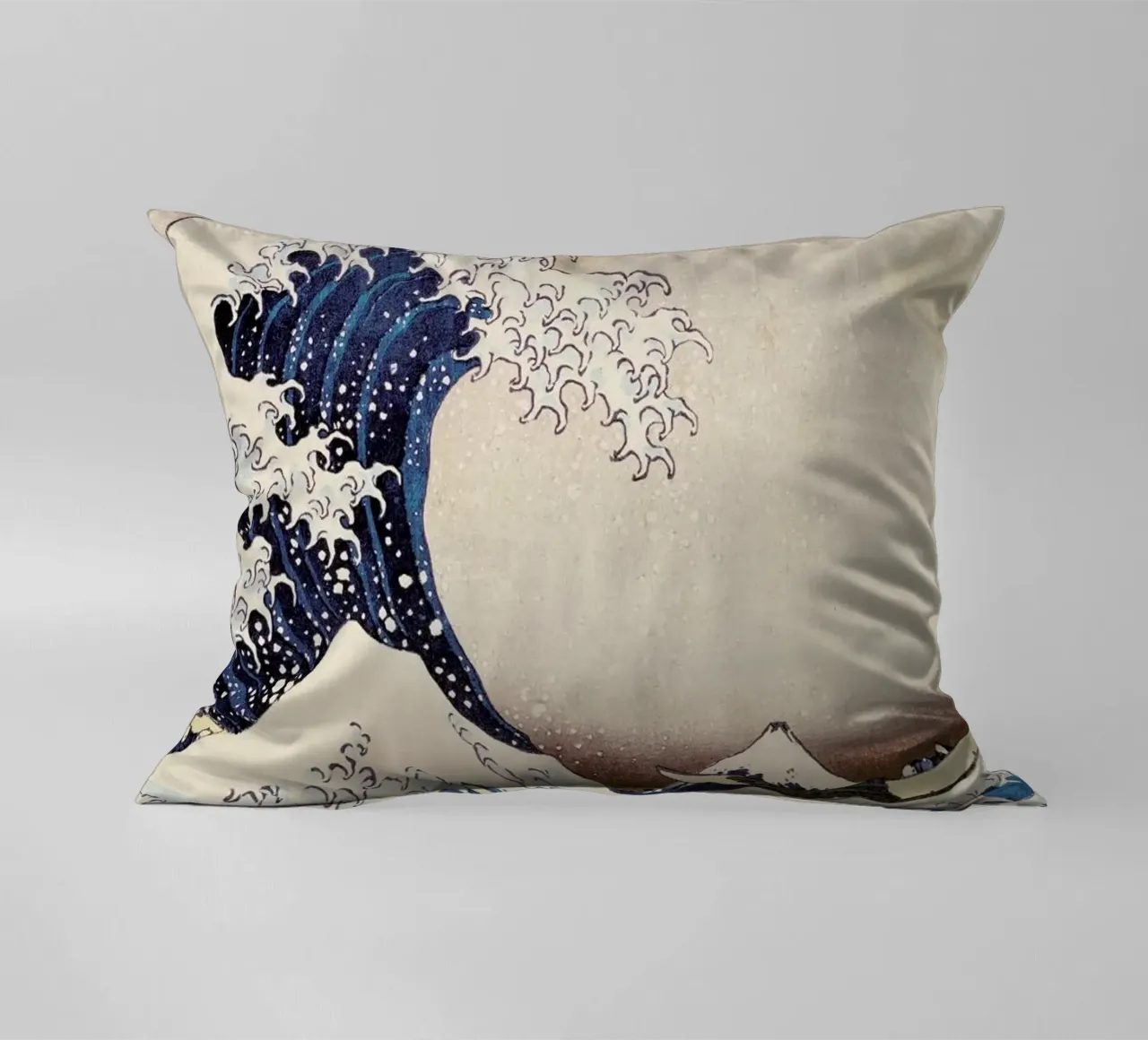 Hokusai - The Great Wave off Kanagawa Kissen von ARTOTHEK