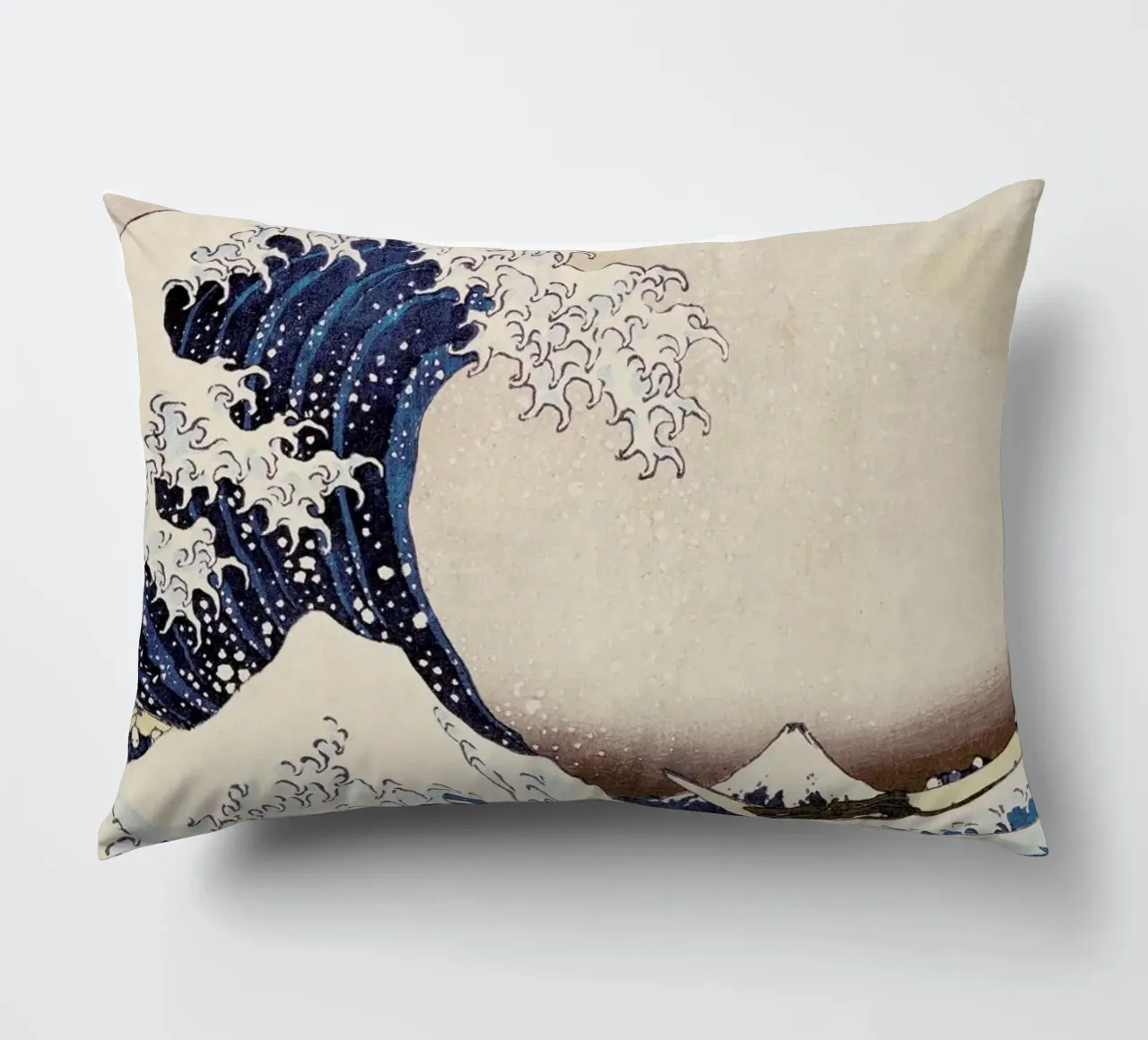 Hokusai - The Great Wave off Kanagawa Kissen von ARTOTHEK