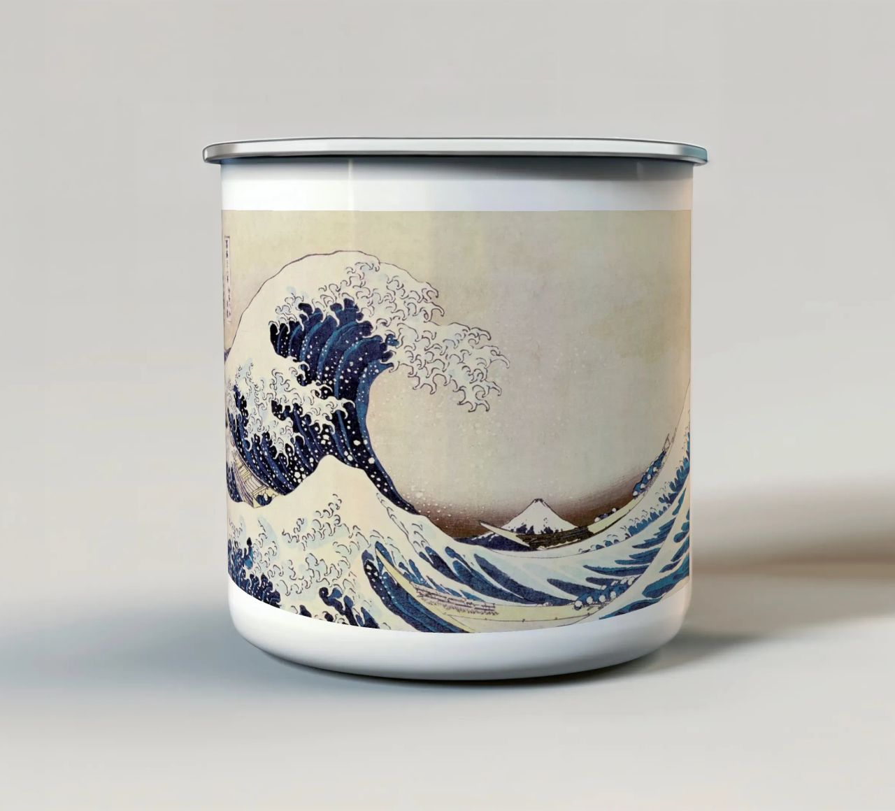 Hokusai - The Great Wave off Kanagawa Emaille Tasse von ARTOTHEK