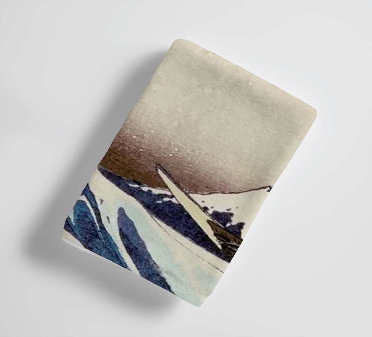 Hokusai - The Great Wave off Kanagawa Handtuch von ARTOTHEK