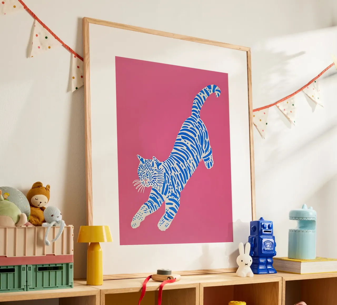 Abstract Cat in Pink and Blue poster con telaio in alluminio da Gypsy Galleria
