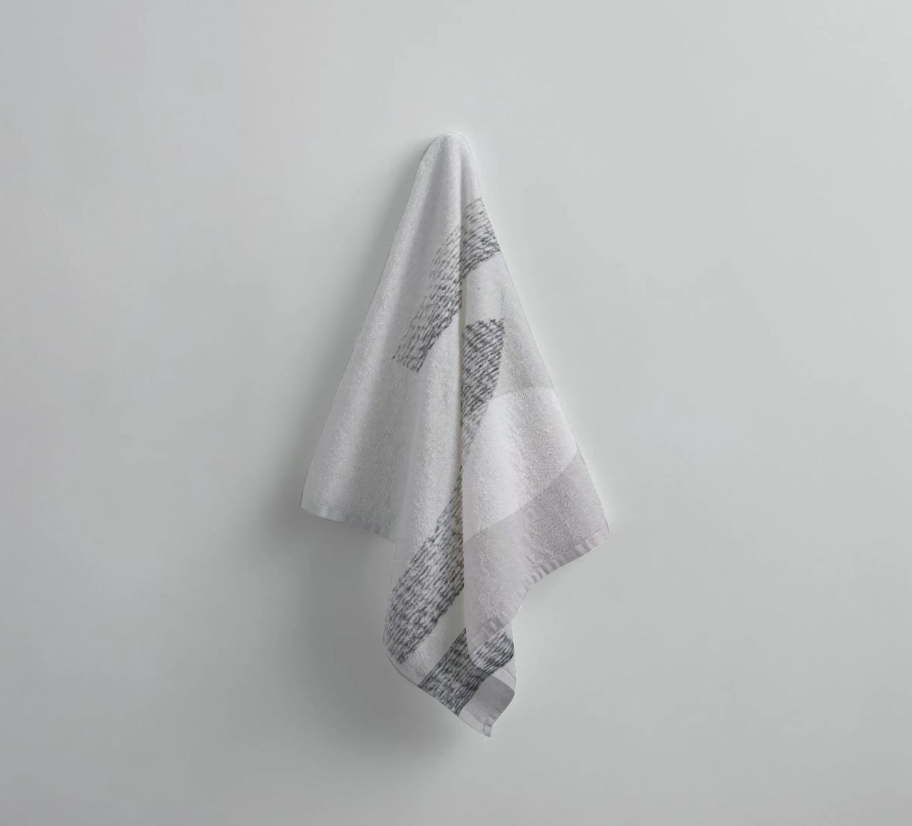 Minimal Abstract Charcoal asciugamano da bagno da Studio Nahili