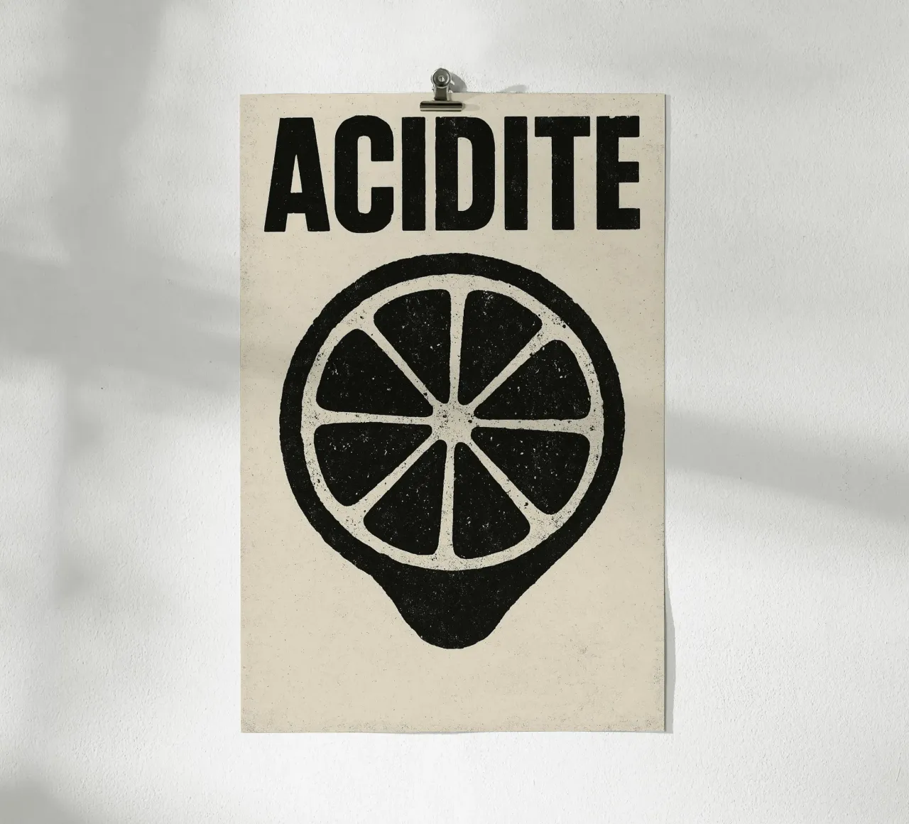 Acidité – Le citron dans sa version la plus brute poster avec cadre en bois de Pop and Fruits - Affiches & posters