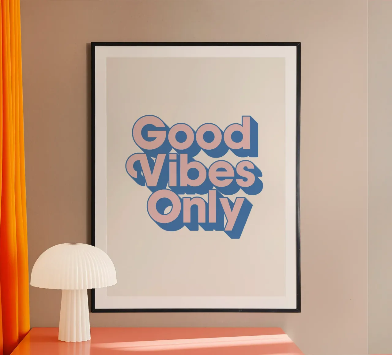 Stampa tipografica Good Vibes Only in rosa e blu poster da THE MOTIVATED TYPE