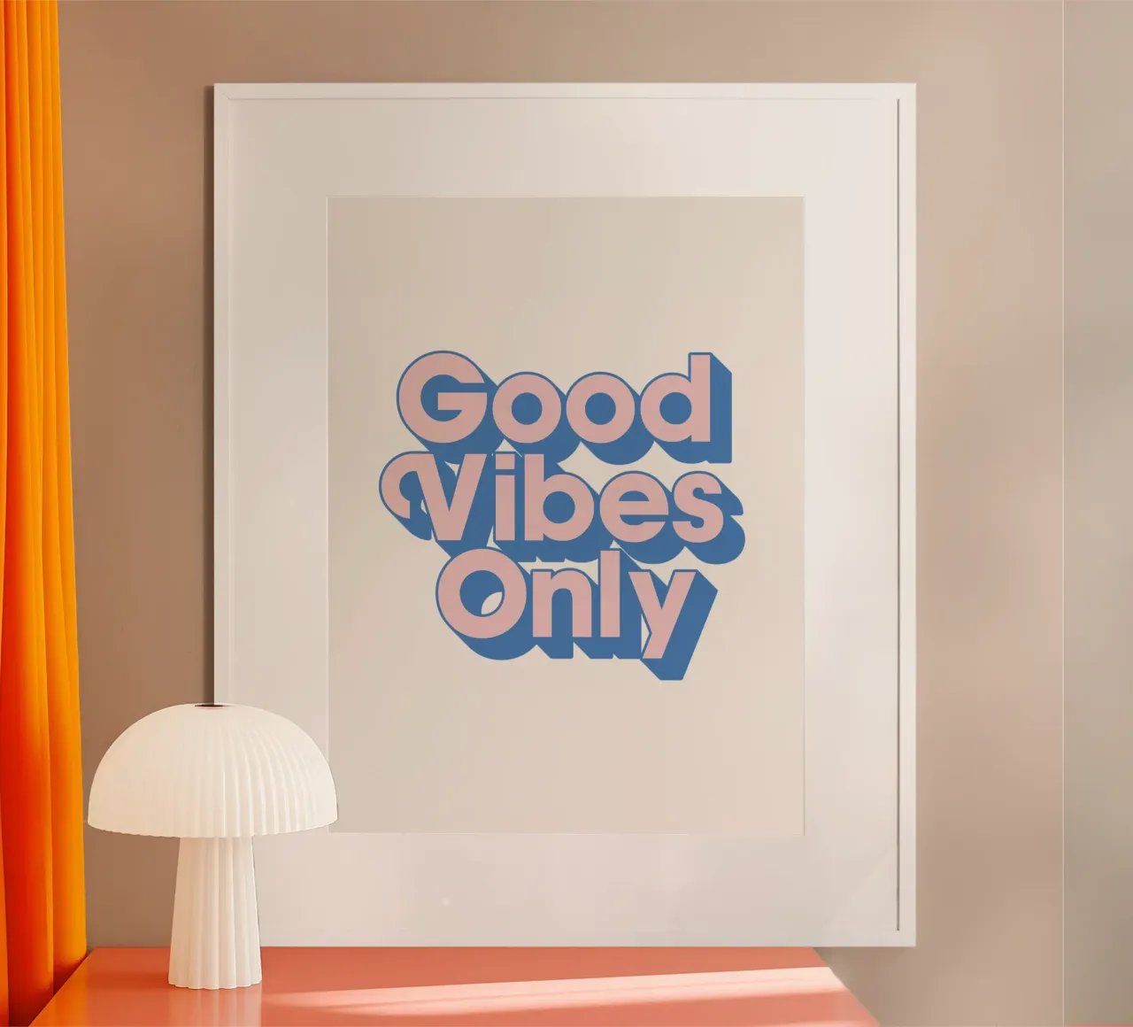 Stampa tipografica Good Vibes Only in rosa e blu poster da THE MOTIVATED TYPE
