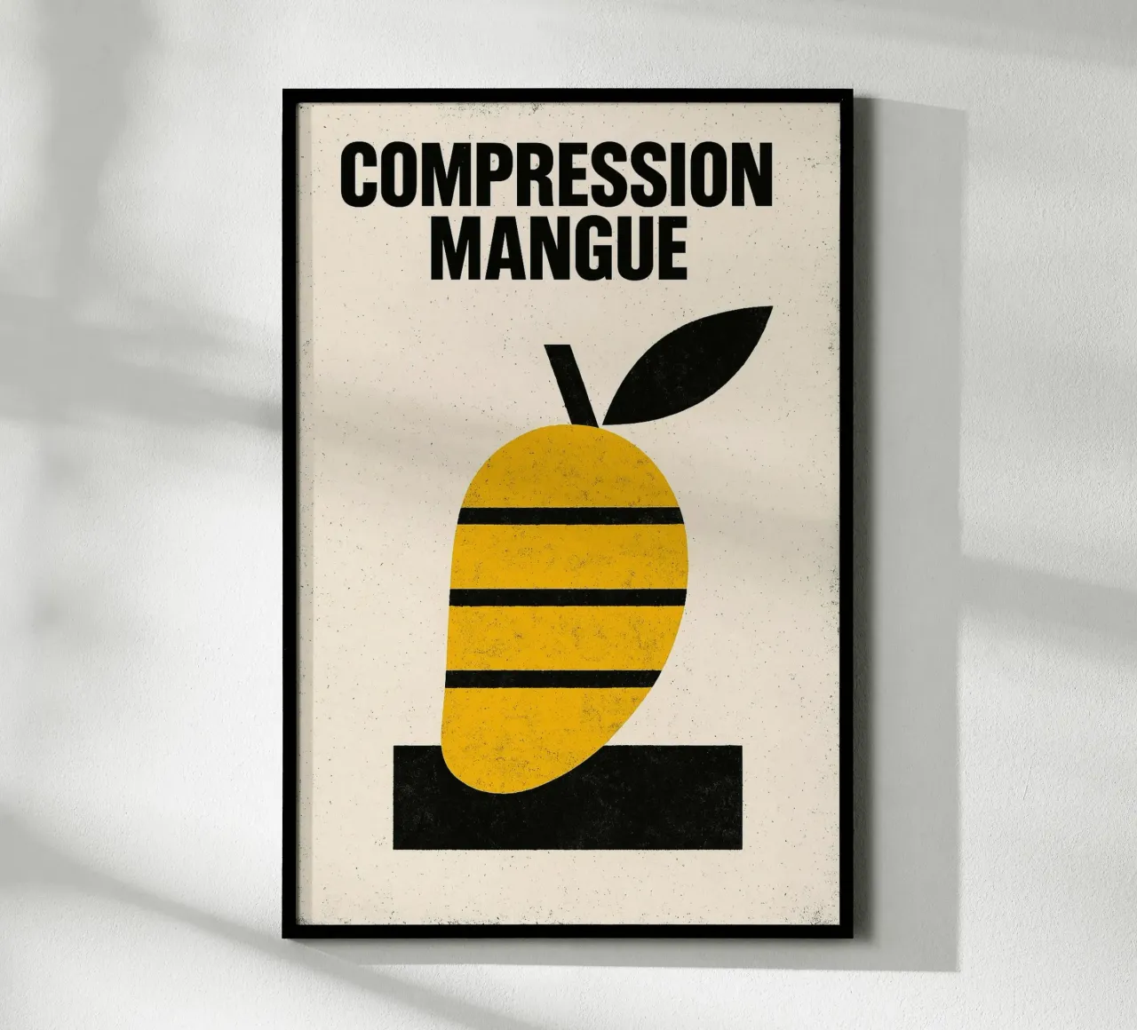 Compression Mango - Suavidad bajo presión poster con marco de plástico de Pop and Fruits - Affiches & posters