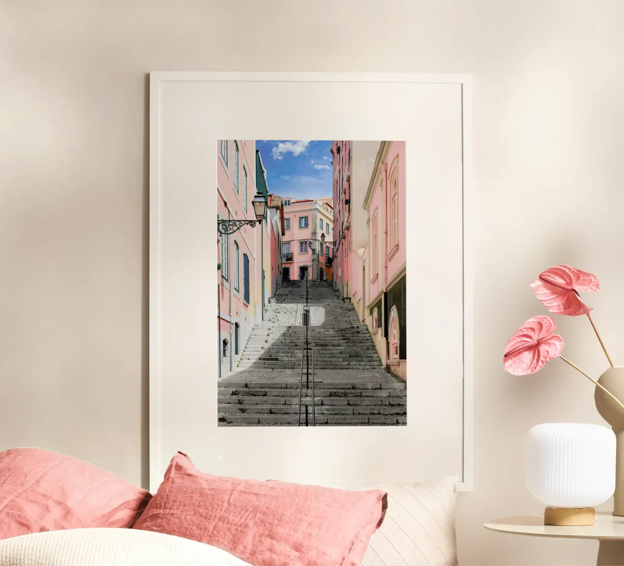 Pink Stairway poster con telaio in legno da METROPOLIS