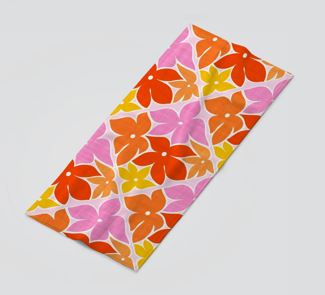 Boho Floral Block Print Trellis Pattern - Naranja, Rojo, Rosa toalla de playa de Dominique Vari