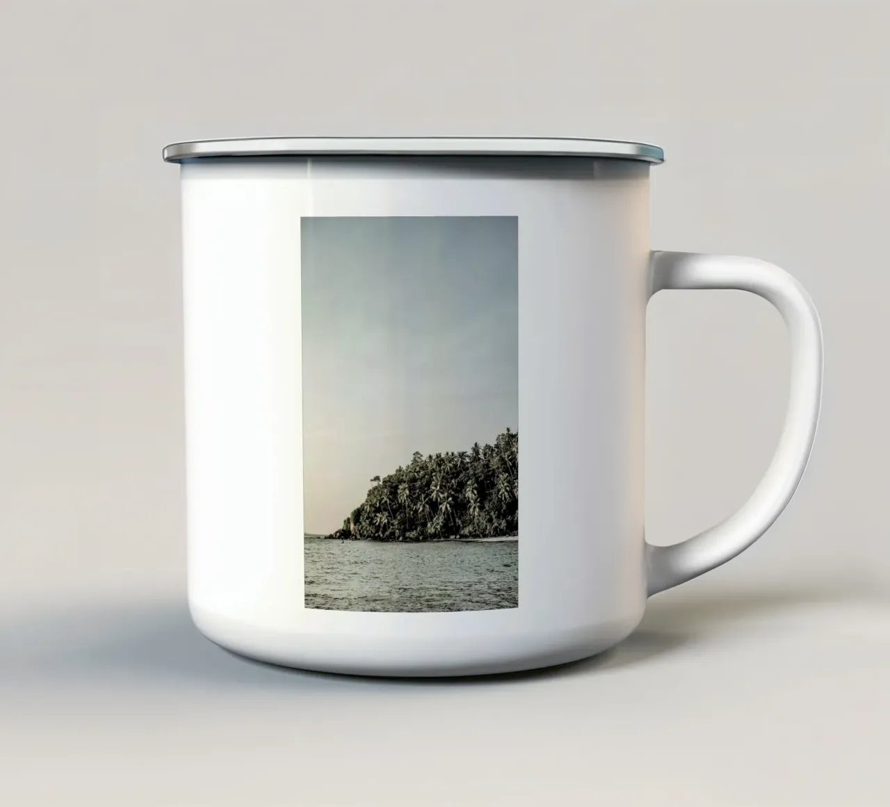 Sunshine Stories tazza in smalto da Shot By Clint
