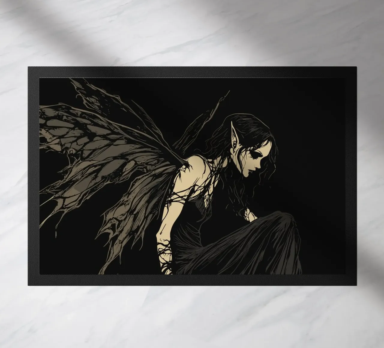 Fata nera con ali strappate su un ramo zerbino da pixelbull - medieval art and more
