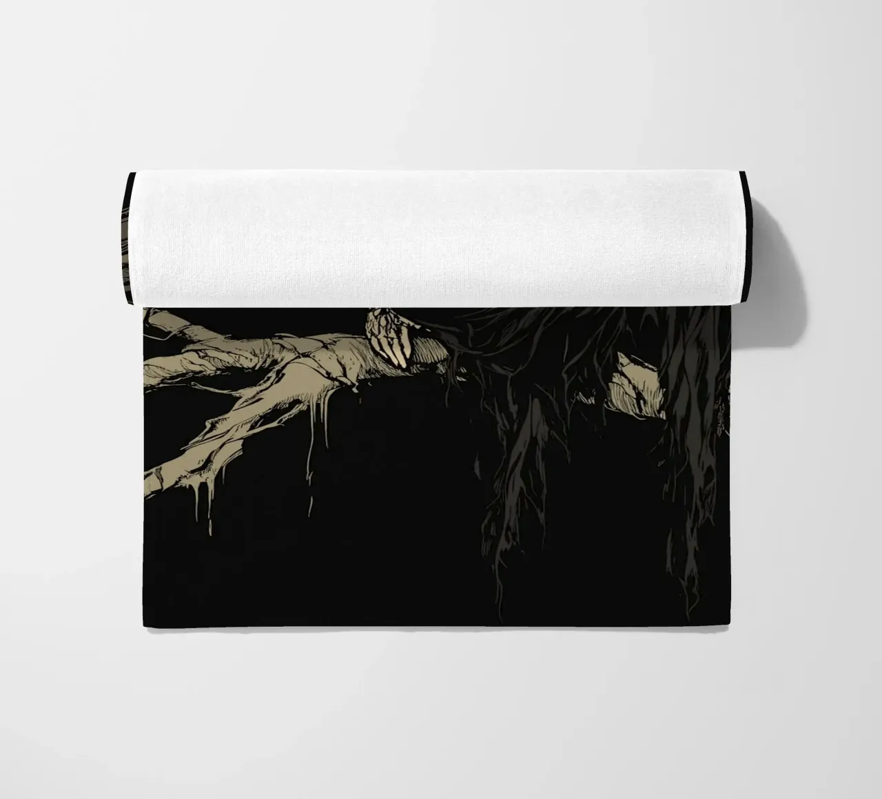 Fata nera con ali strappate su un ramo telo mare da pixelbull - medieval art and more