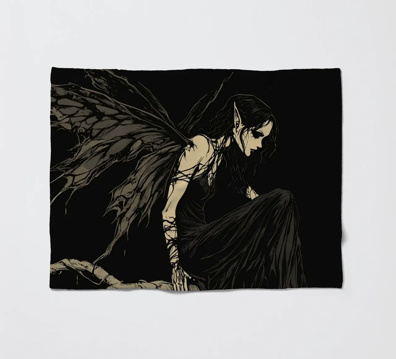 Fata nera con ali strappate su un ramo coperta in pile da pixelbull - medieval art and more