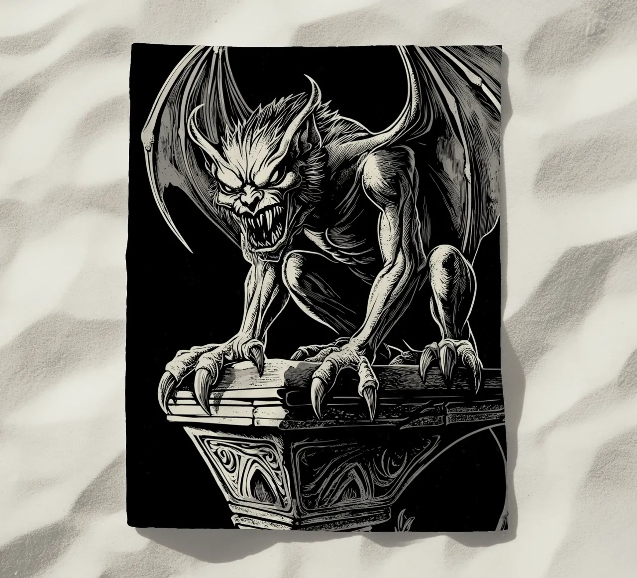 Gargoyle a denti stretti su una colonna telo mare da pixelbull - medieval art and more