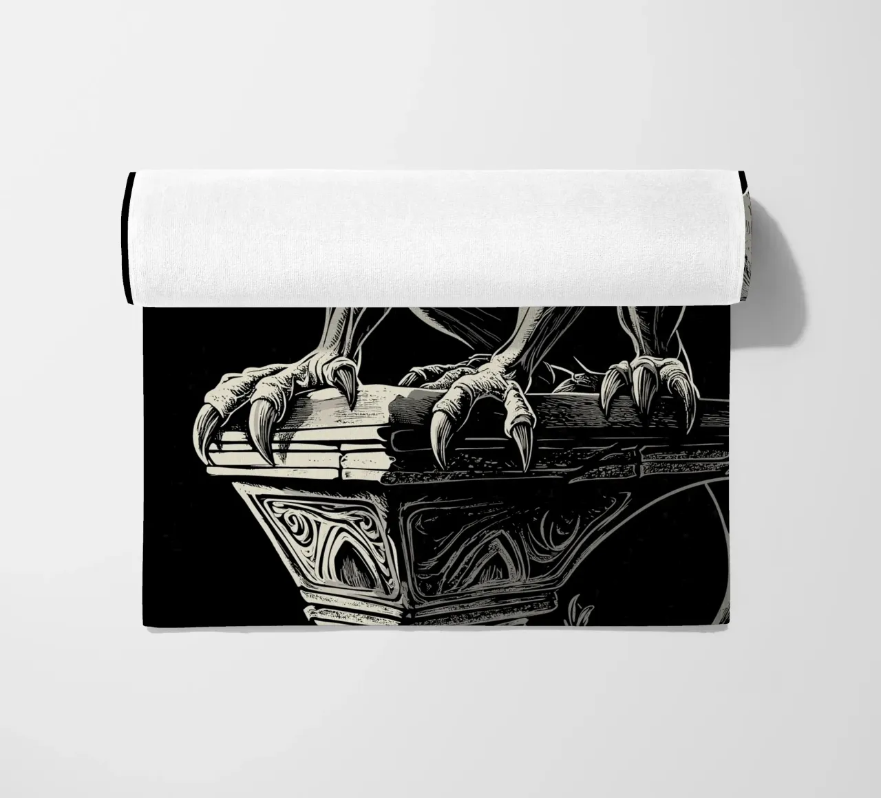 Gargoyle a denti stretti su una colonna telo mare da pixelbull - medieval art and more