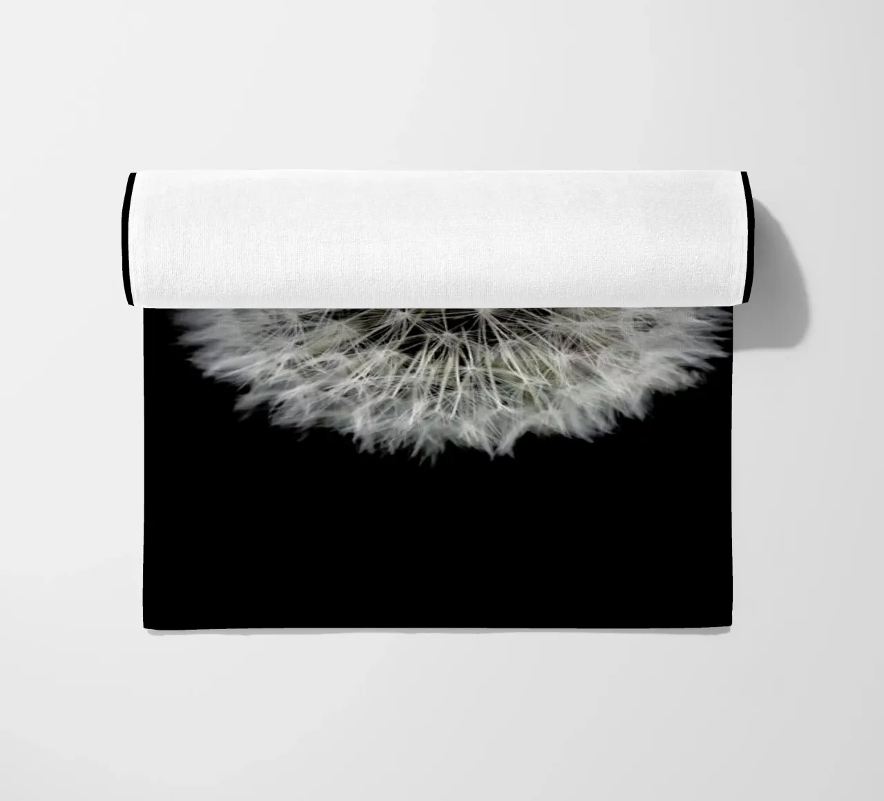 Black and White Dandelion telo mare da Studio Nahili