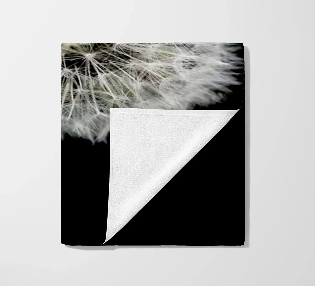 Black and White Dandelion telo mare da Studio Nahili