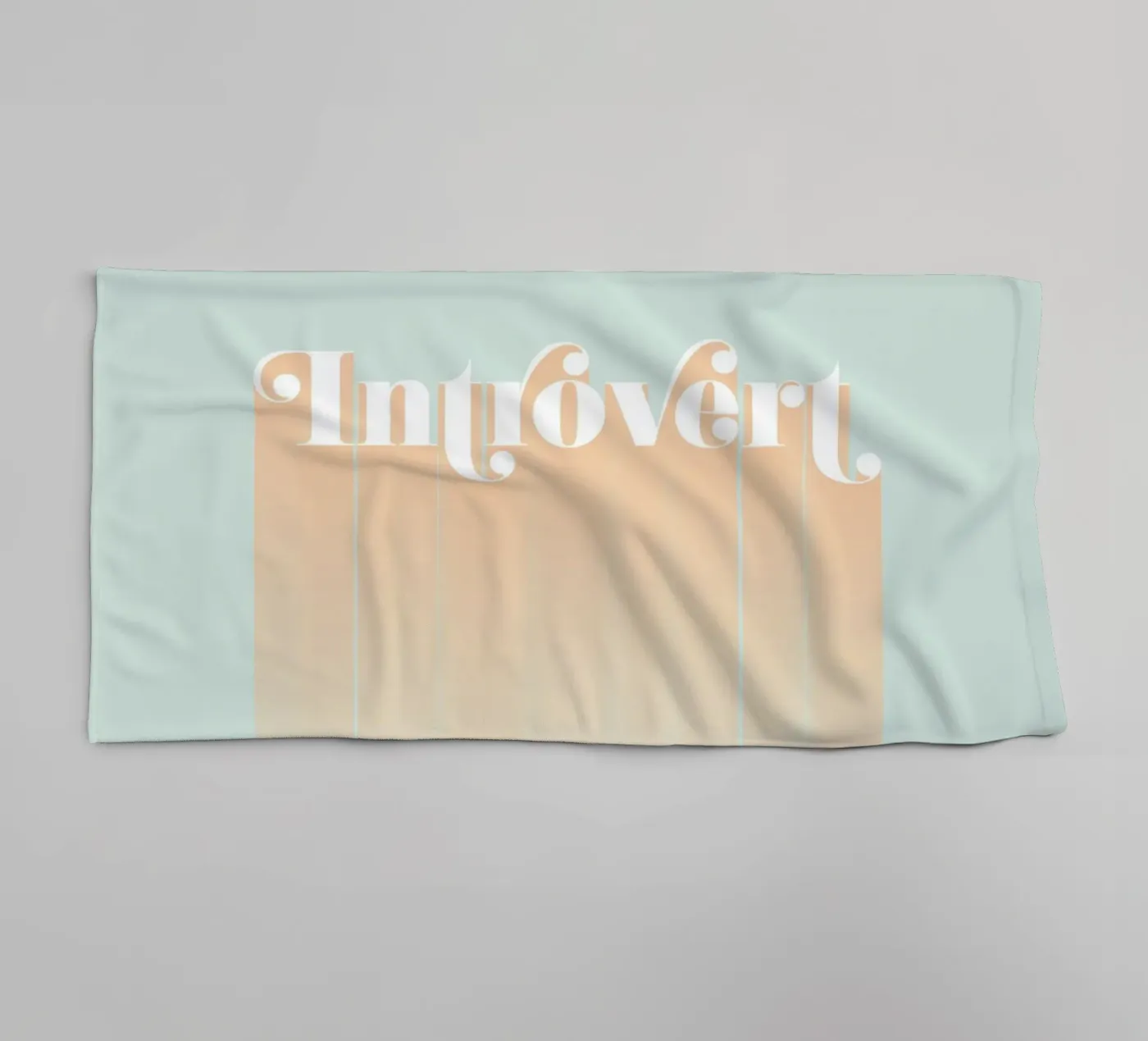 Introvert badhanddoek van DesigndN