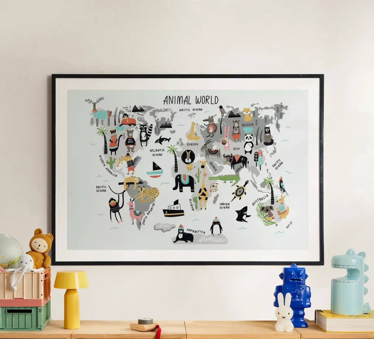 Animal Kingdom poster con telaio in plastica da Little Flourishes