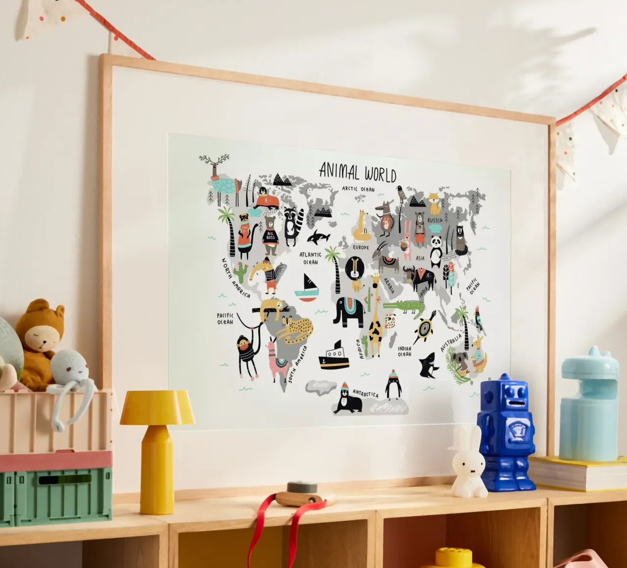 Animal Kingdom poster con telaio in plastica da Little Flourishes