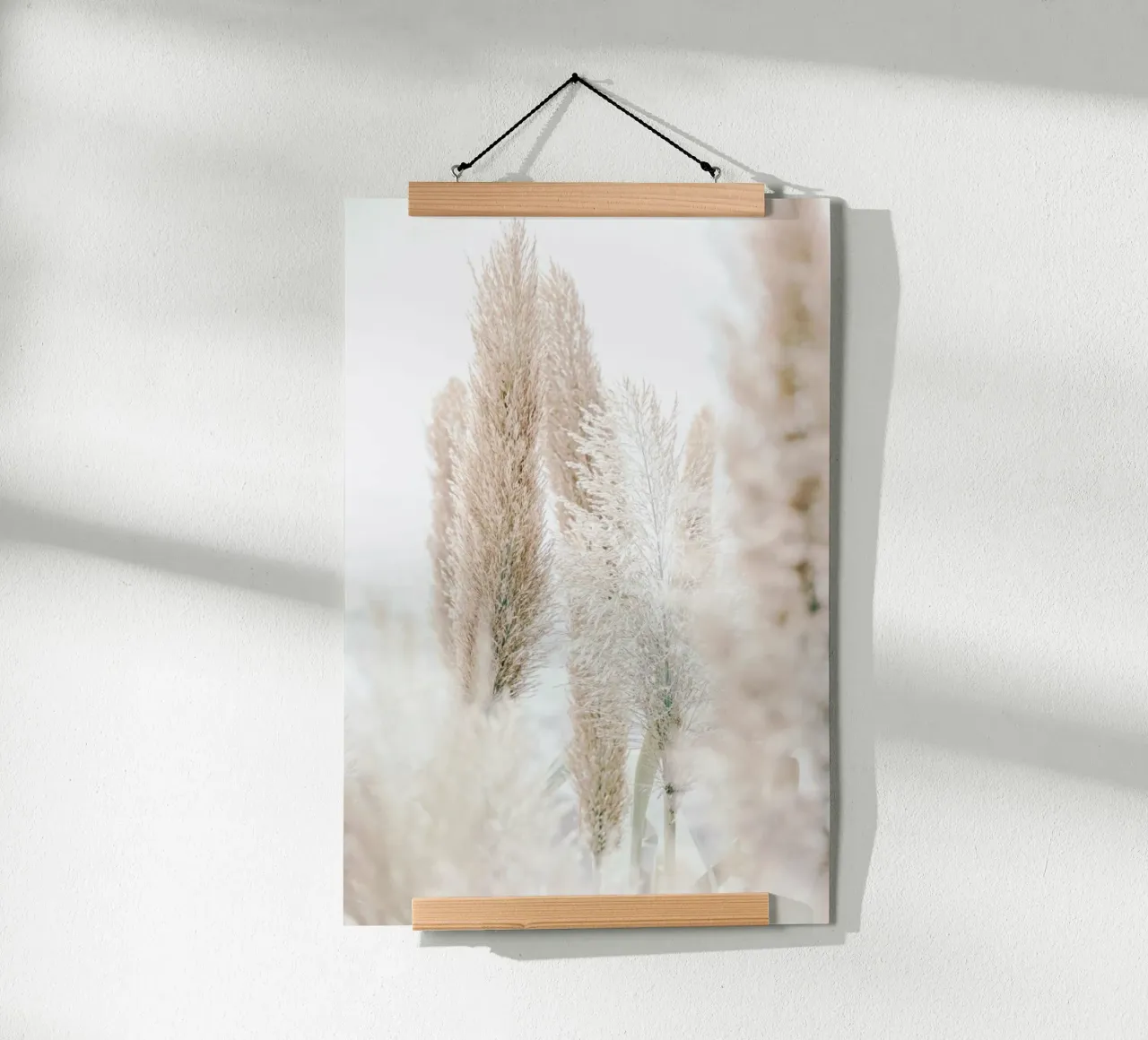 Pampas Reed Madeira 1 poster con telaio in legno da Monika Strigel