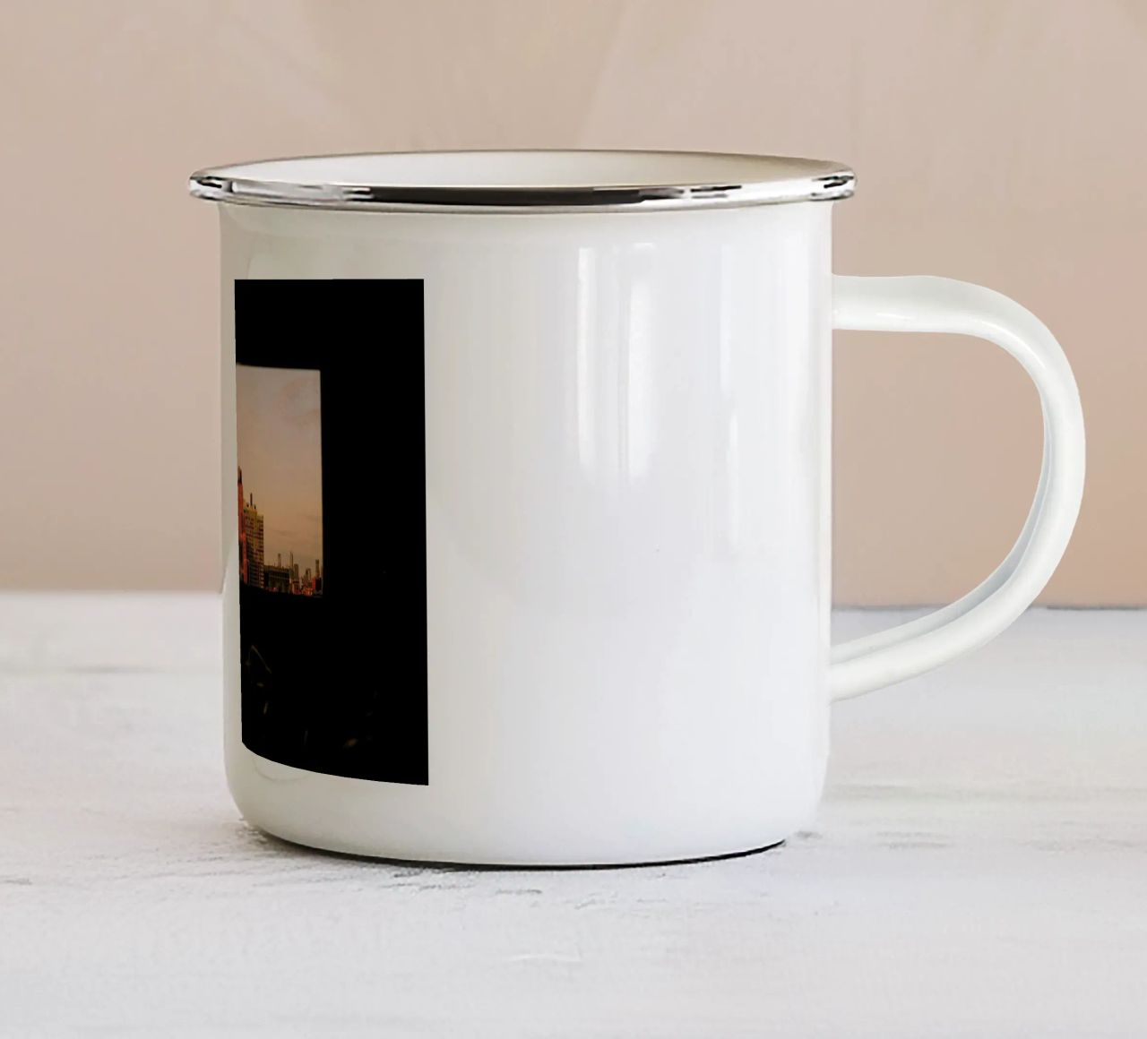 View tazza in smalto da Philipp Reinhard