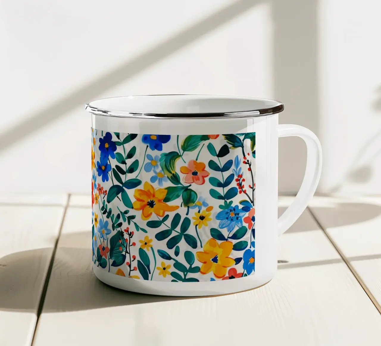 Happy Florals tazza in smalto da Sunflower Soul Studio