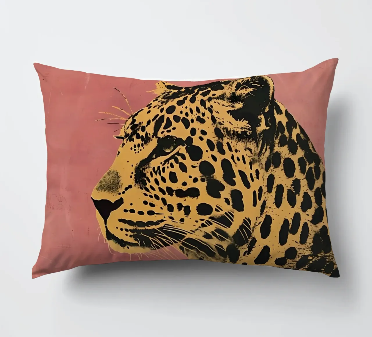 The Leopard in Pink cuscino da Gypsy Galleria