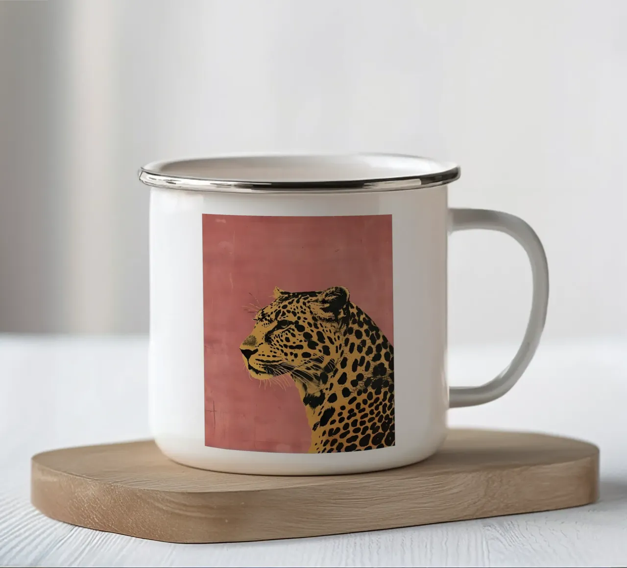 The Leopard in Pink tazza in smalto da Gypsy Galleria