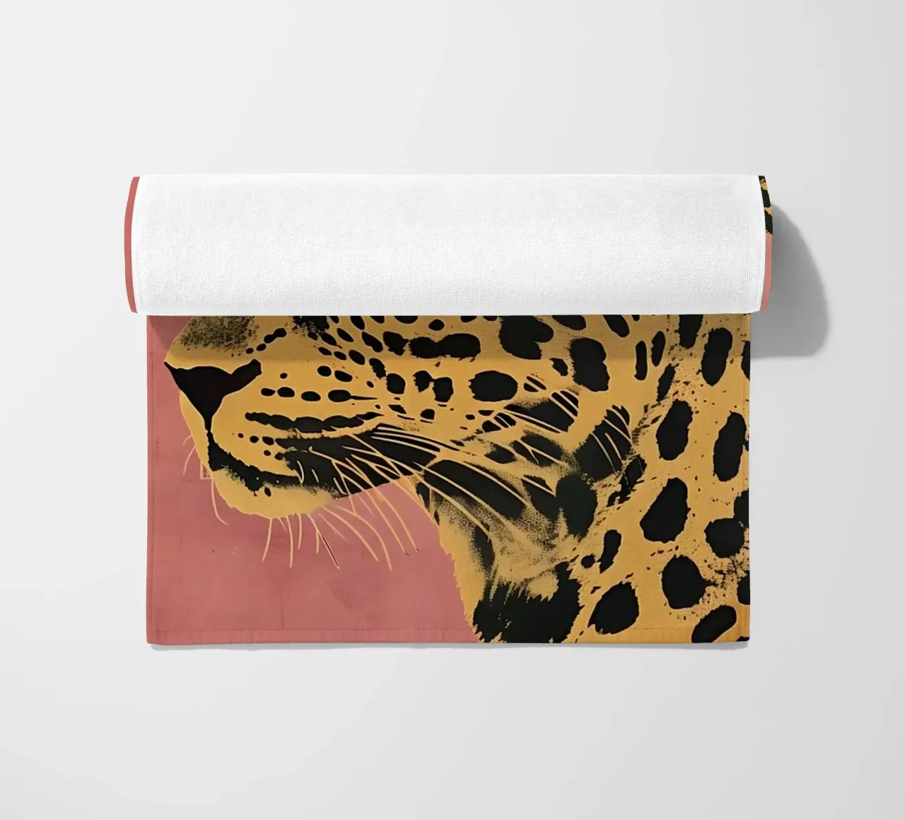 The Leopard in Pink telo mare da Gypsy Galleria