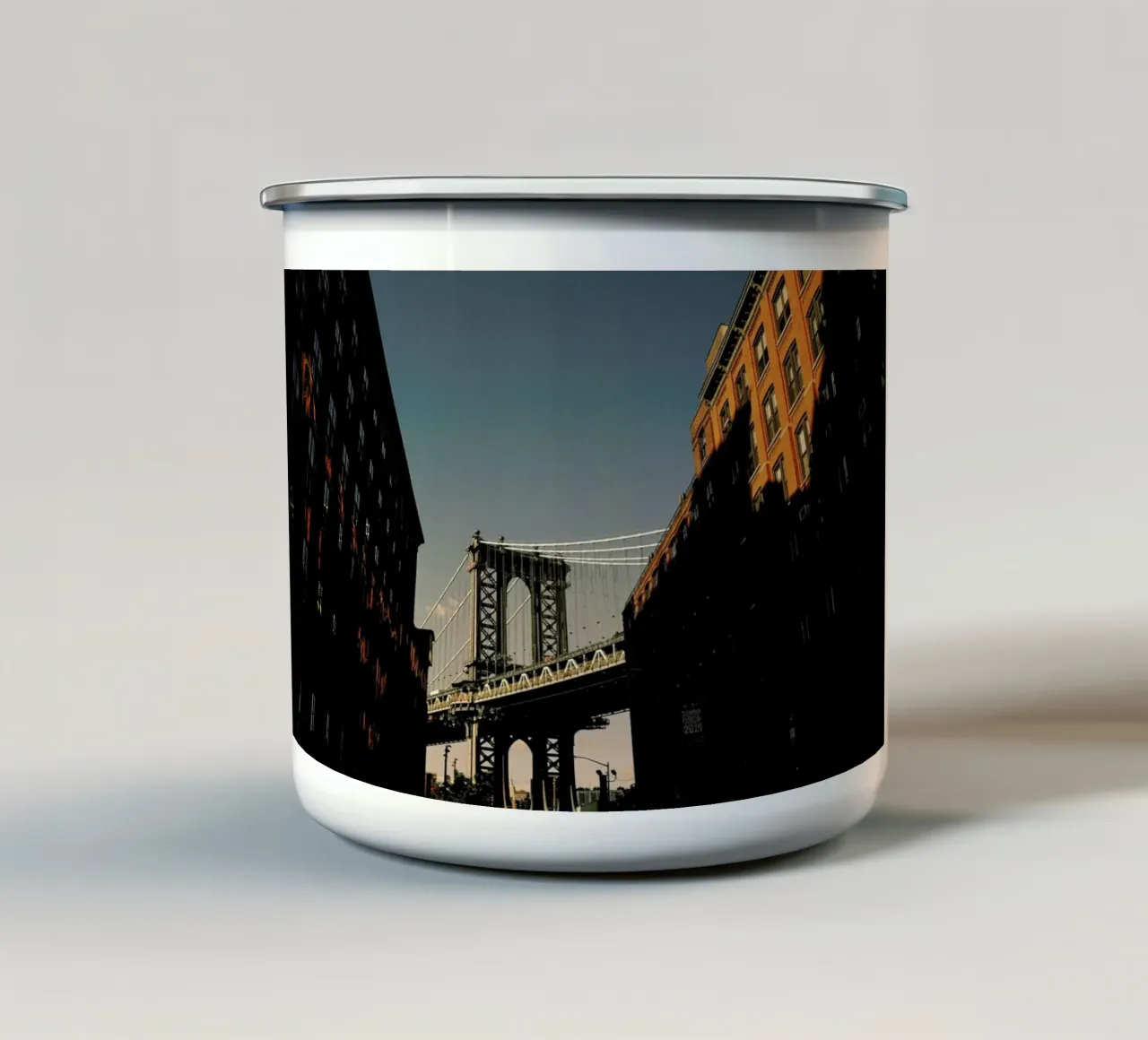 Brooklyn Bridge tazza in smalto da Philipp Reinhard