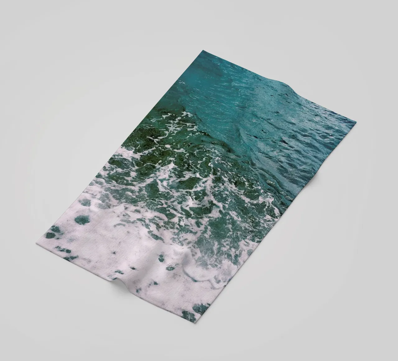 Mare blu profondo telo mare da Cassia Beck Photography