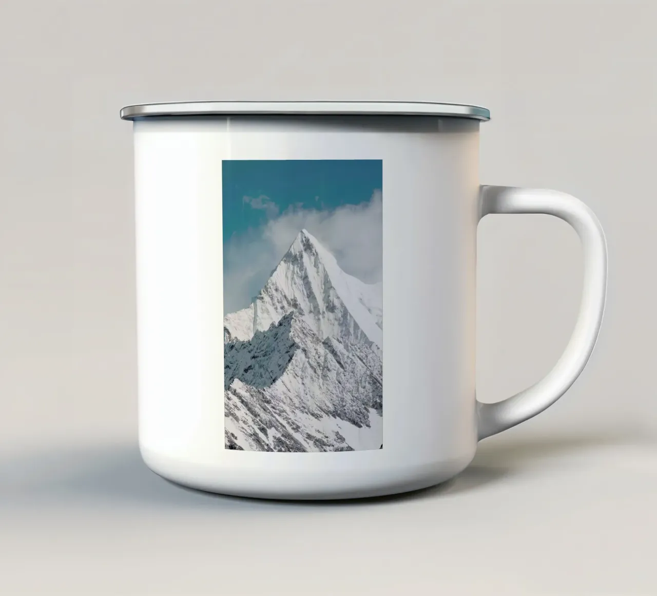 Highest Peak @NithidSanbundit tazza in smalto da EyeEm Mobile GmbH