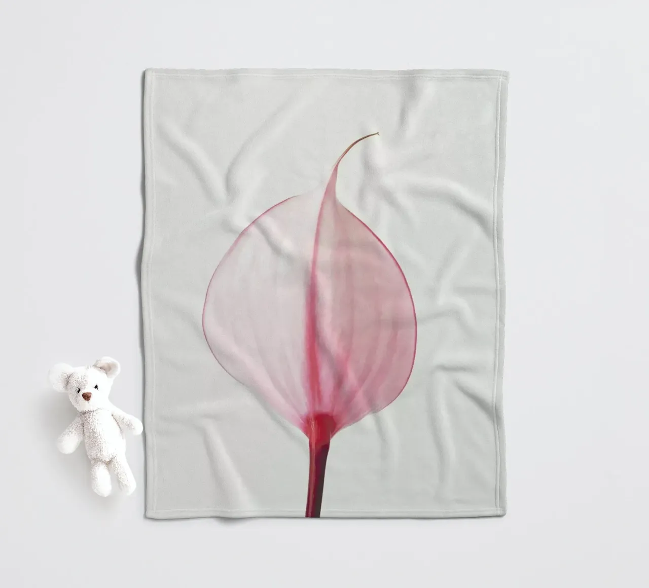 Pink Calla Lily II coperta in pile da Cassia Beck Photography