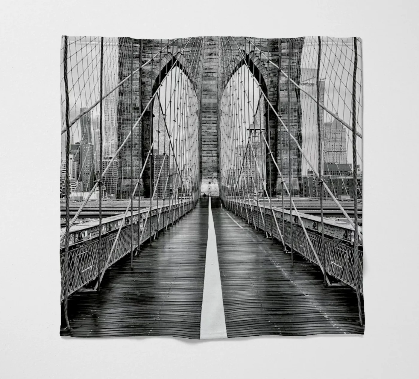 Brooklyn Bridge Fleecedecke von METROPOLIS