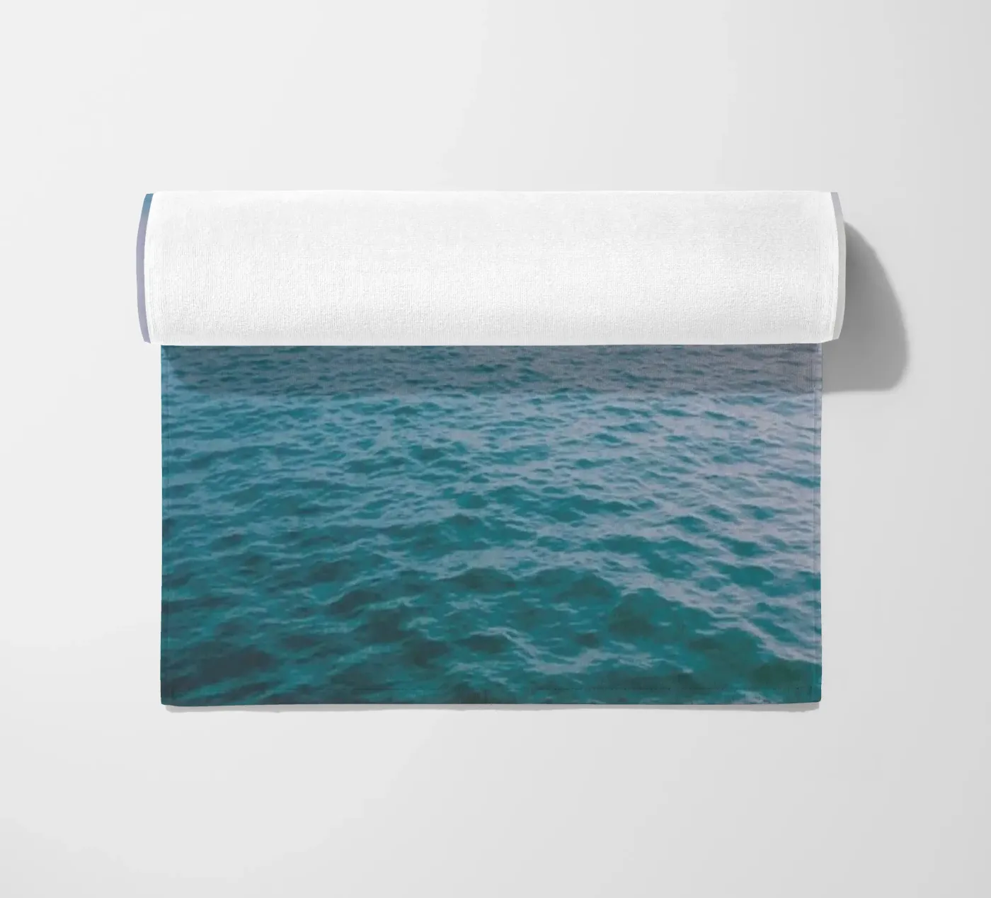 Rosa Himmel Strandtuch von Cassia Beck Photography