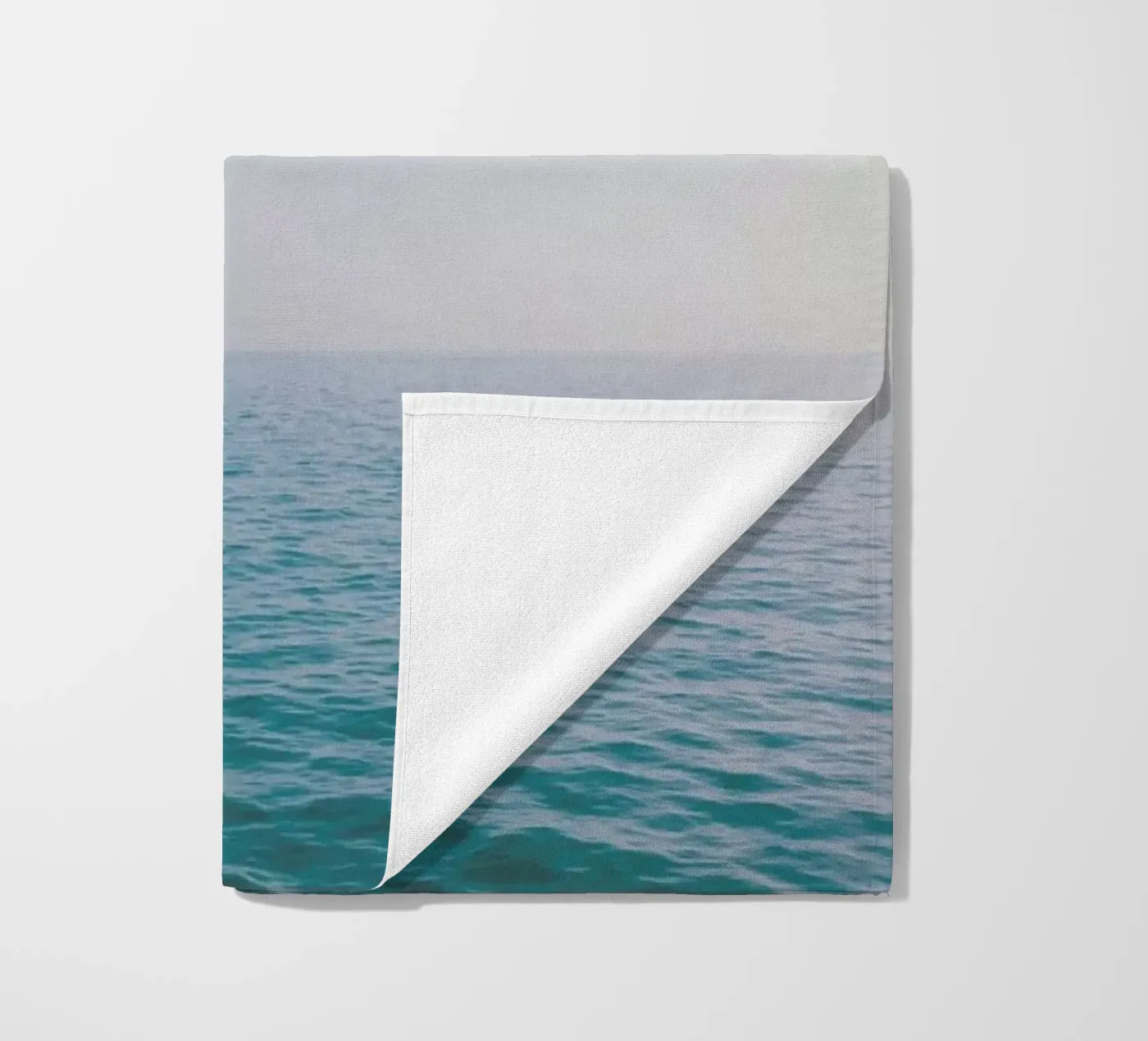 Rosa Himmel Strandtuch von Cassia Beck Photography