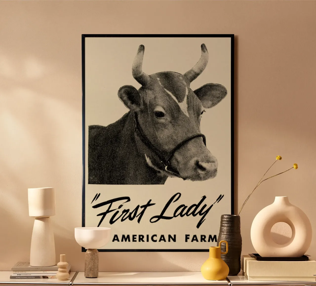 First Lady poster con telaio in alluminio da Flora & Fauna