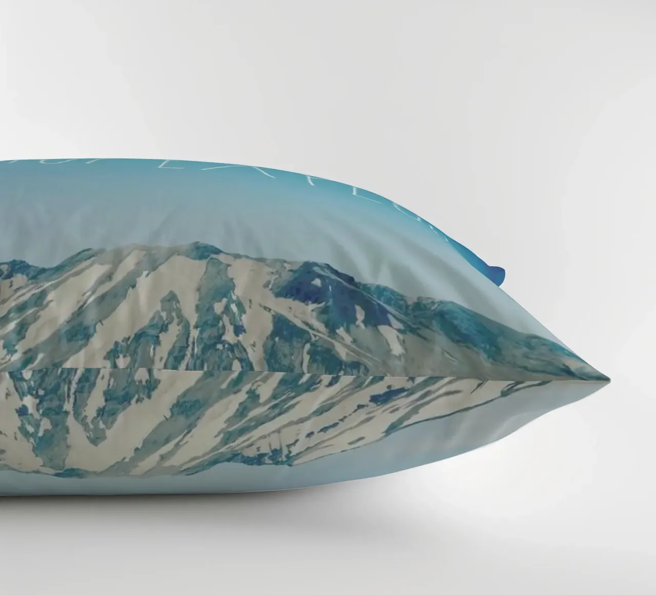 Never Stop Exploring cuscino da Leah Flores