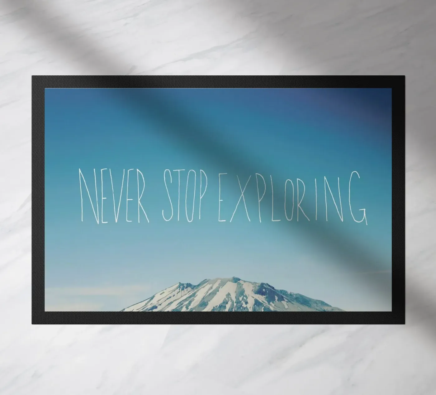 Never Stop Exploring zerbino da Leah Flores
