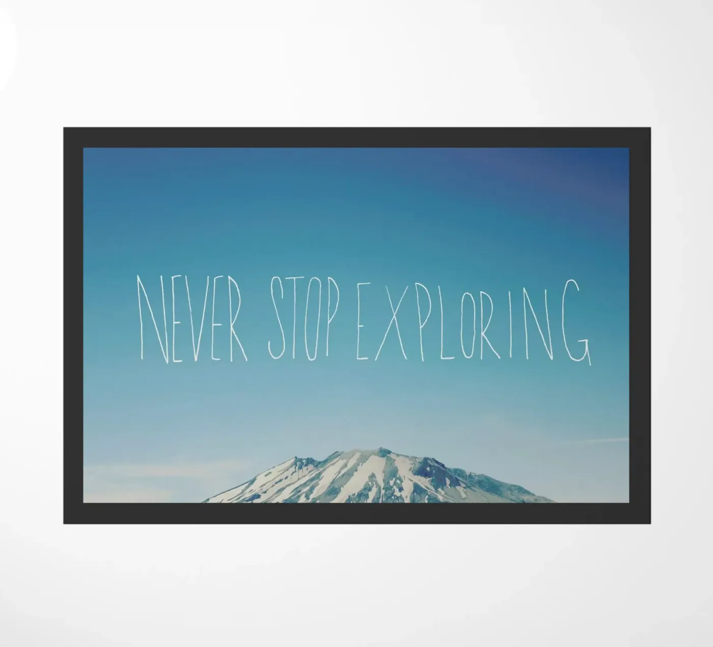 Never Stop Exploring deurmat van Leah Flores