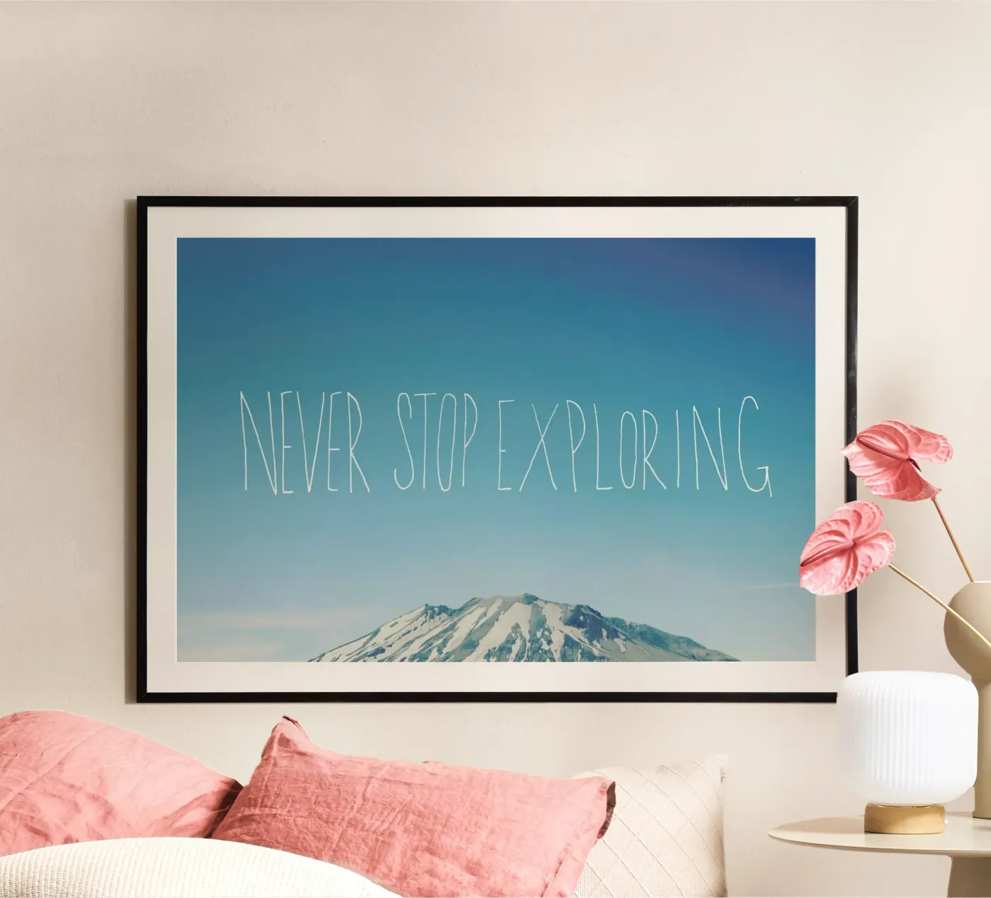 Never Stop Exploring poster de Leah Flores