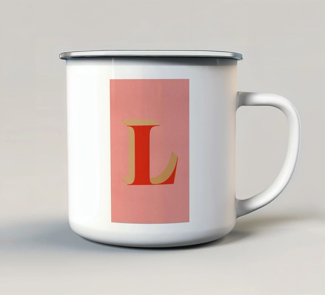 Red L tazza in smalto da daylight design studio