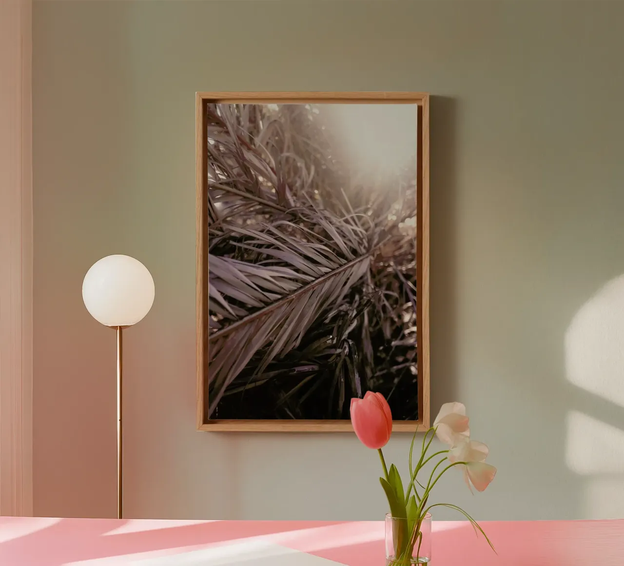 Bleached Palms tela con Cornice a cassetta da Chris Abatzis