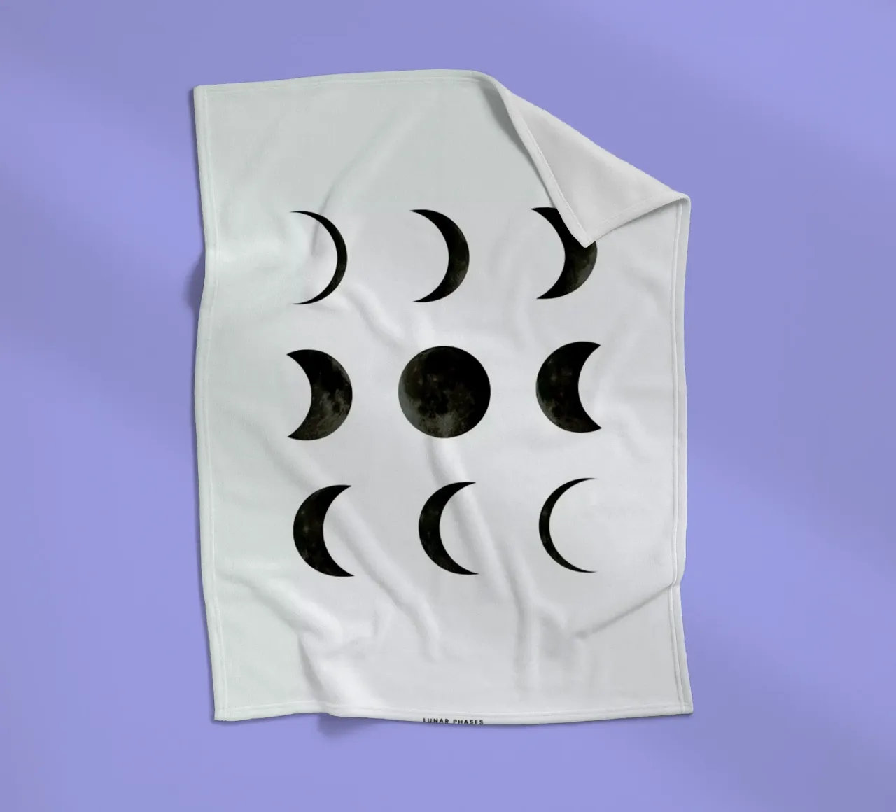 Lunar phases coperta in pile da daylight design studio