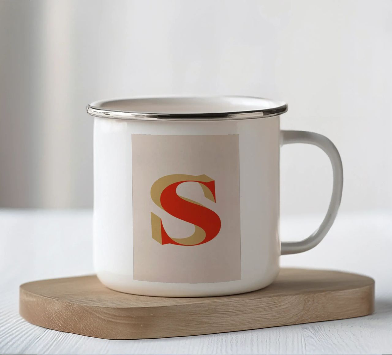 Red S tazza in smalto da daylight design studio