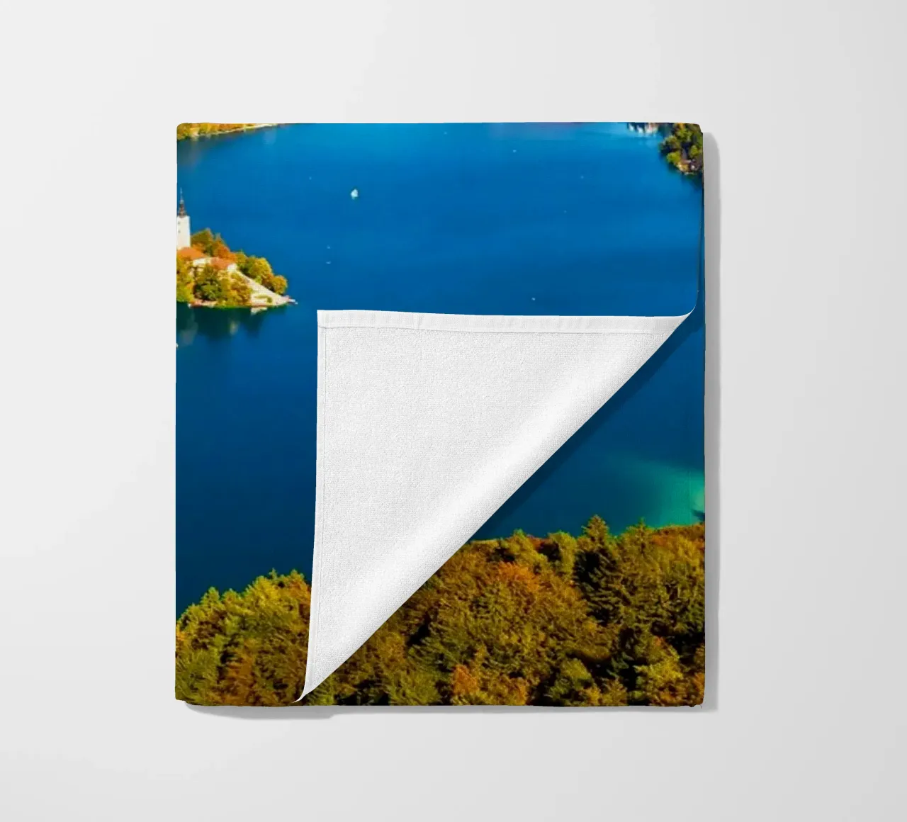 city nature 15 beach towel by Bttn