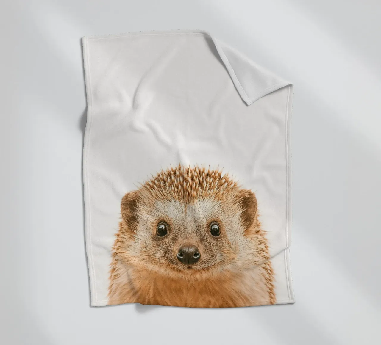 Studio Critter No. 6 - Little Spikeface coperta in pile da KidzStudio