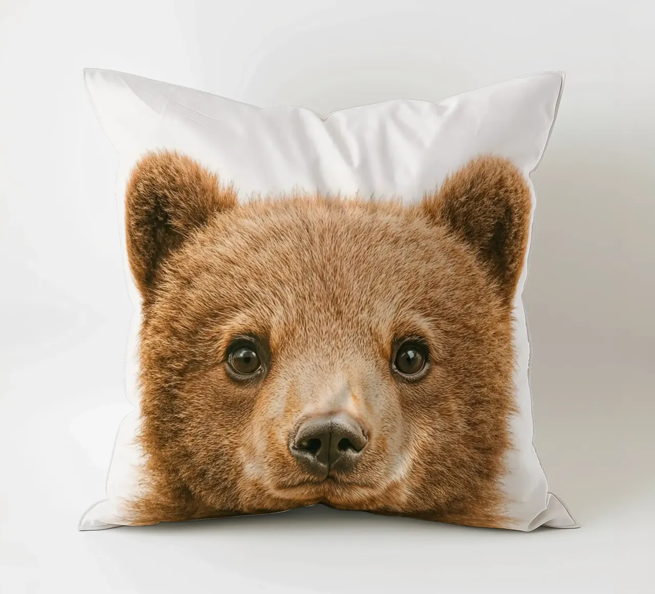 Studio Critter No. 7 - Baby Bruin cuscino da KidzStudio