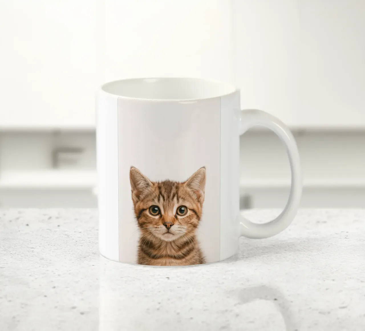 Studio Critter No. 10 - Little Feline Face tazza in ceramica da KidzStudio
