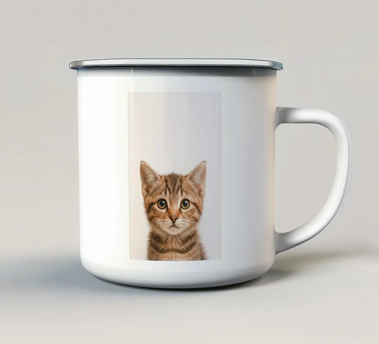Studio Critter No. 10 - Little Feline Face tazza in smalto da KidzStudio